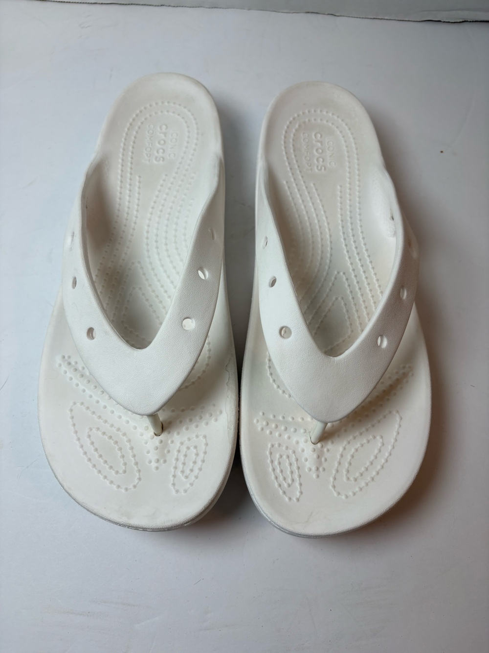 Crocs White Classic Platform Flip Flop Sandals Size 10